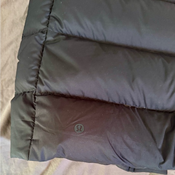 Lululemon Wunder Puffer Long Jacket. Size Large - Picture 4 of 4